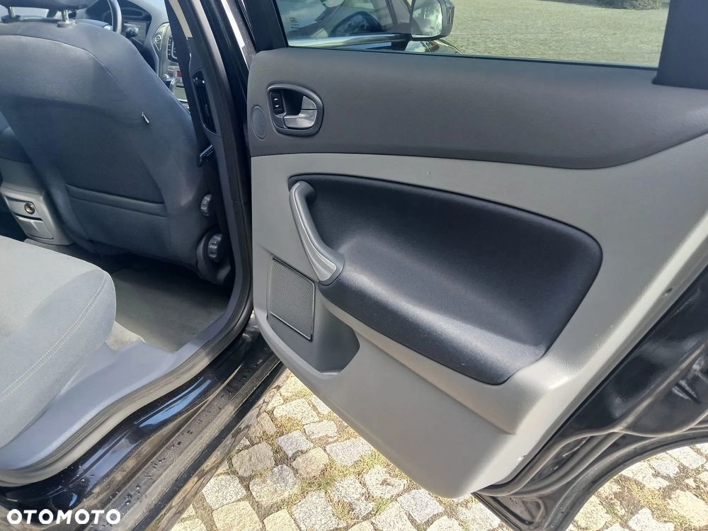 Ford Mondeo - 19