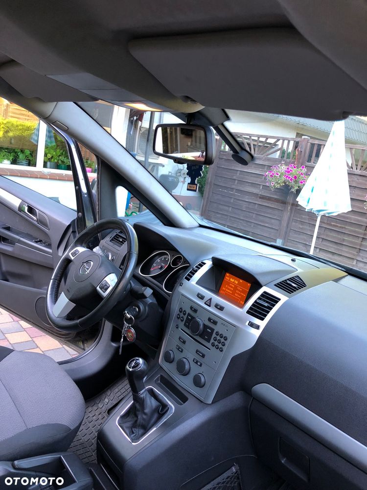 Opel Zafira 1.8 - 11