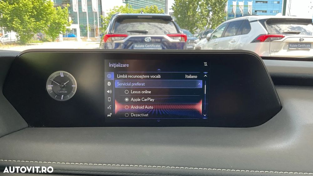 Lexus UX 250h FWD Executive - 27