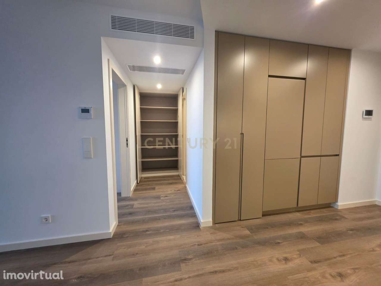 Apartamento T1 à venda na Rua José Falcão - Douro Nobilis I - Grande imagem: 4/22