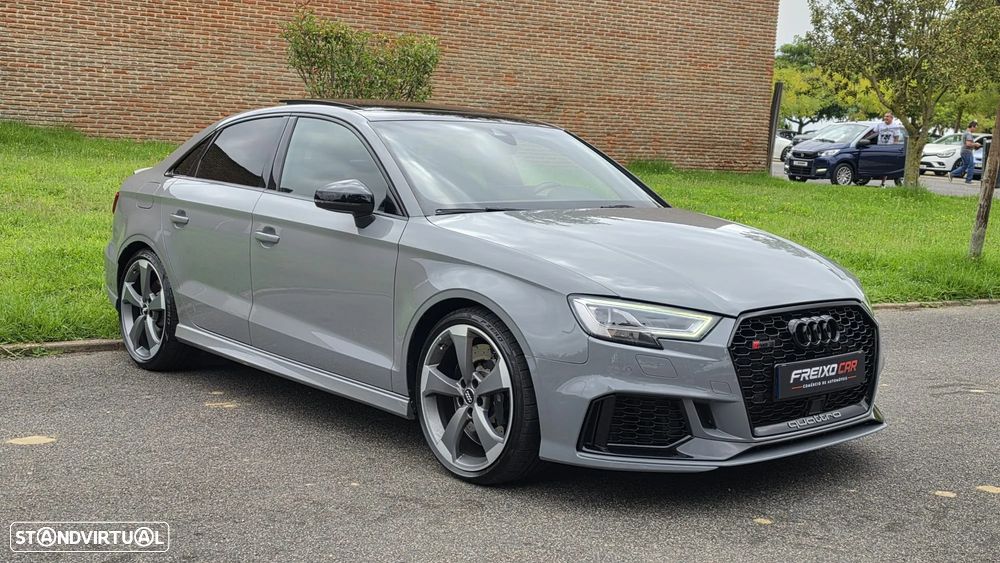 Audi RS3 Limousine S tronic - 2