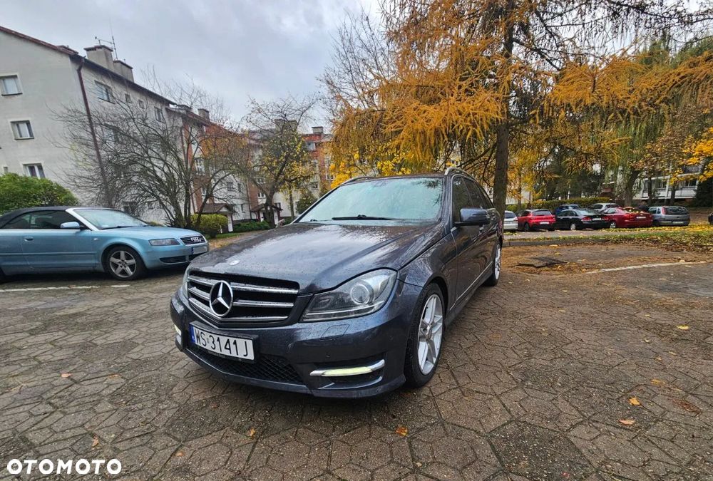 Mercedes-Benz Klasa C 250 (BlueTEC) d 4Matic T 7G-TRONIC AMG Line - 2