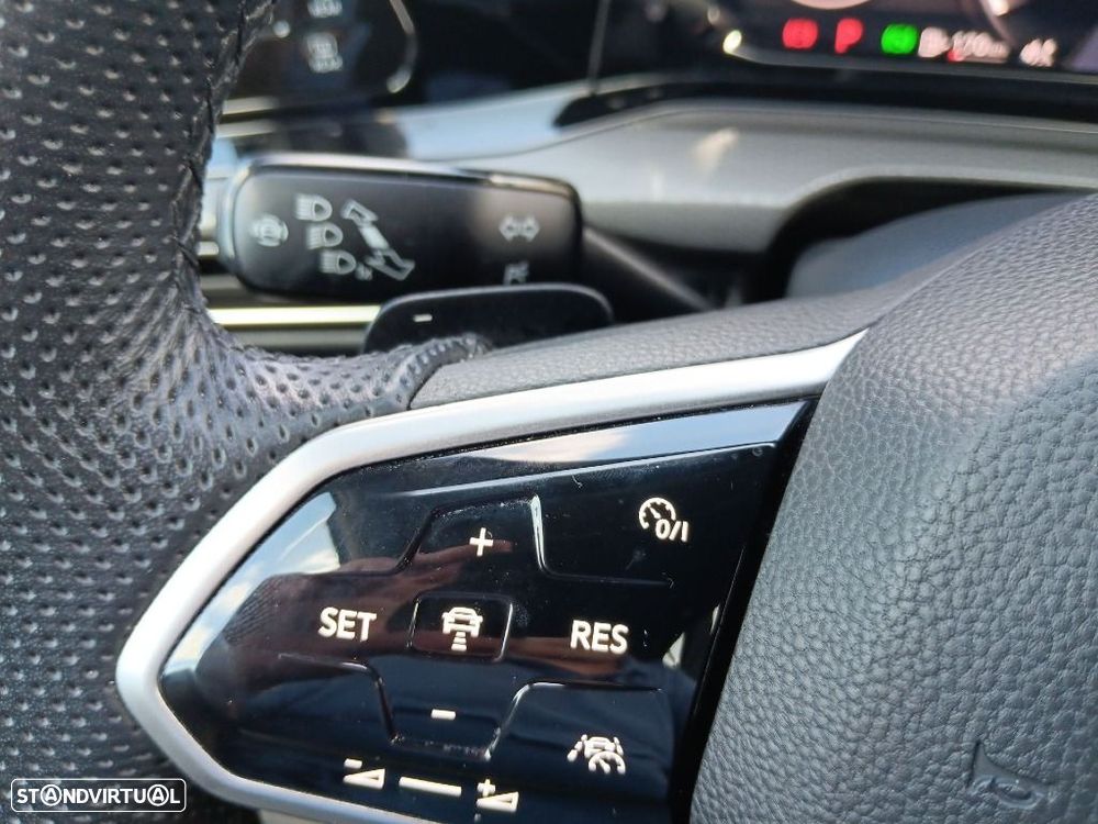 VW Golf 2.0 TDI GTD DSG - 17
