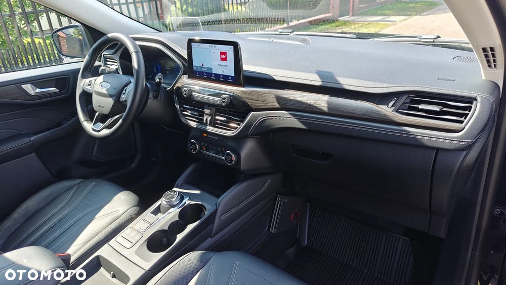 Ford Kuga - 11