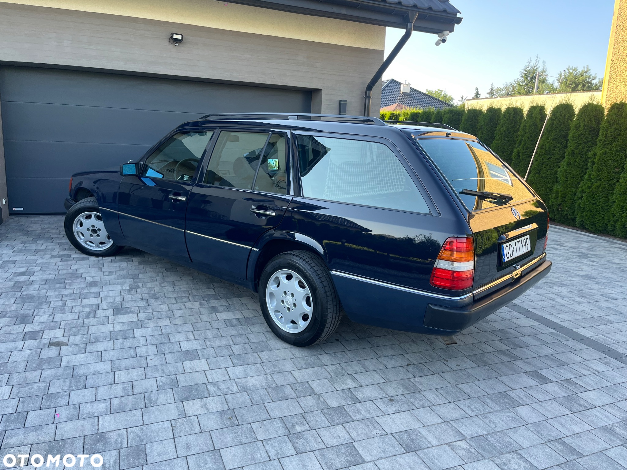Mercedes-Benz W124 (1984-1993) - 13