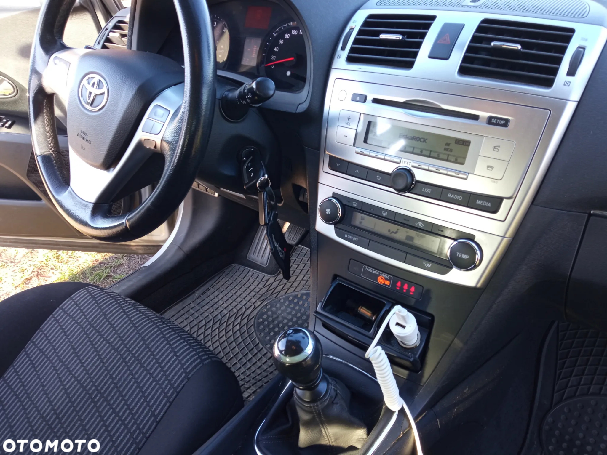 Toyota Avensis 2.0 D-4D Active - 3