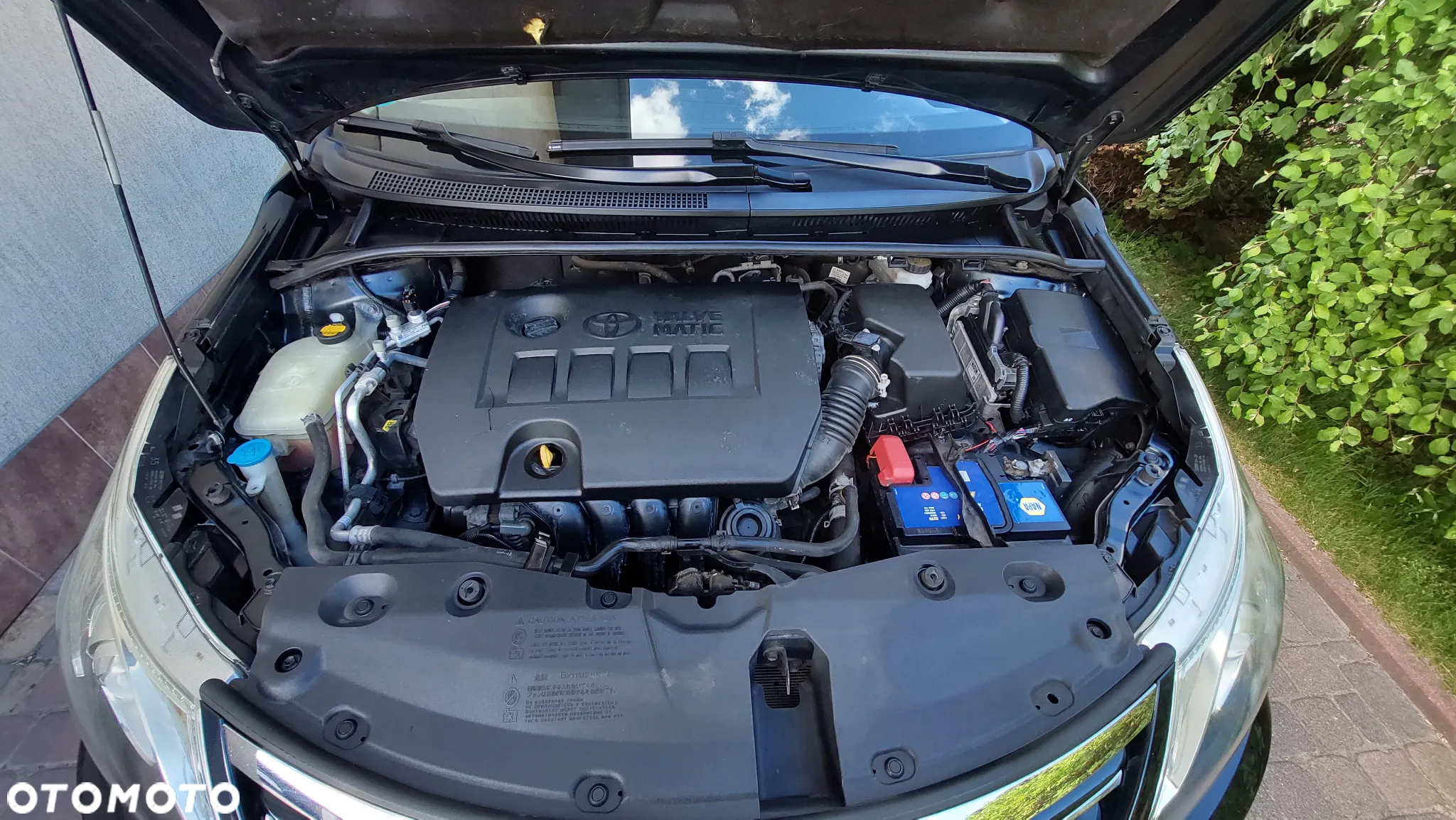 Toyota Avensis 1.8 Sol plus NAVI - 40