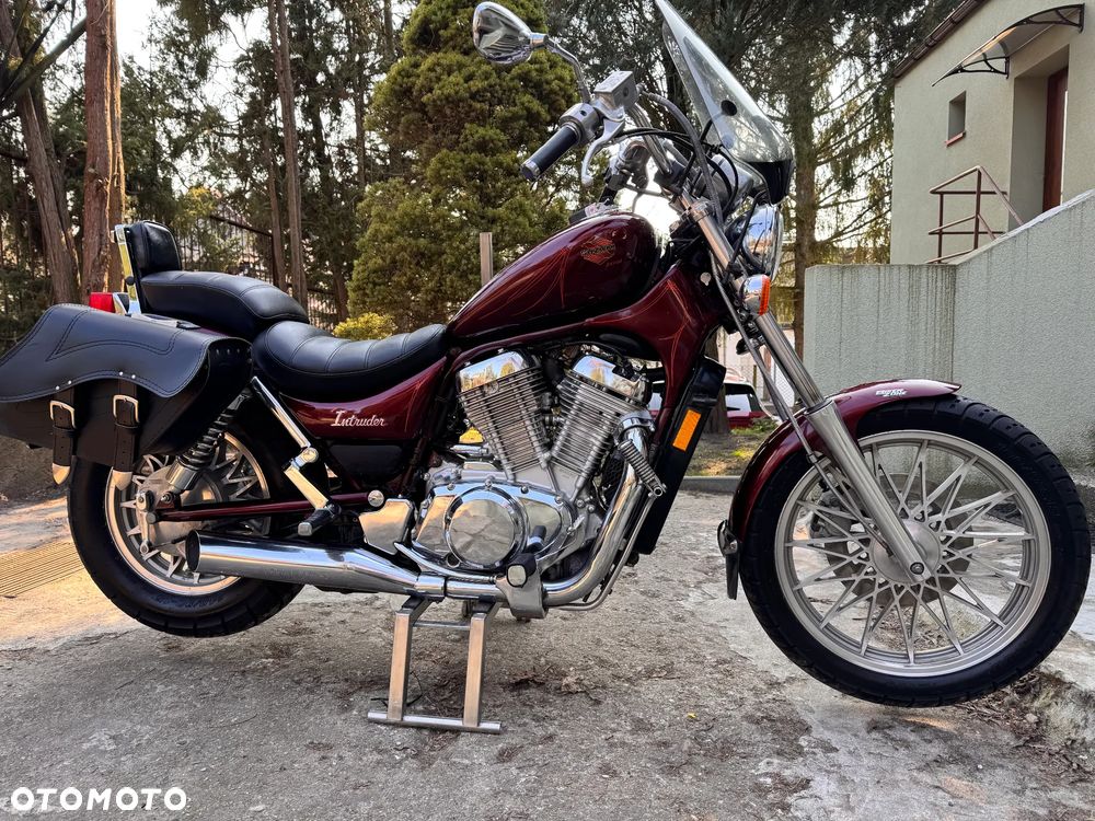 Suzuki Intruder - 6