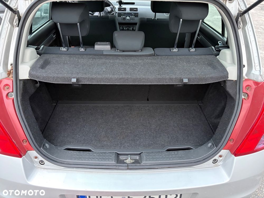 Suzuki Swift - 10