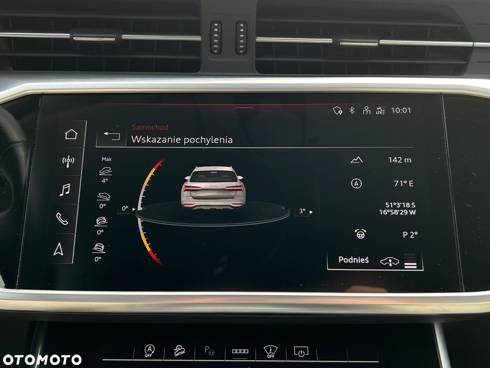 Audi A6 Allroad - 32