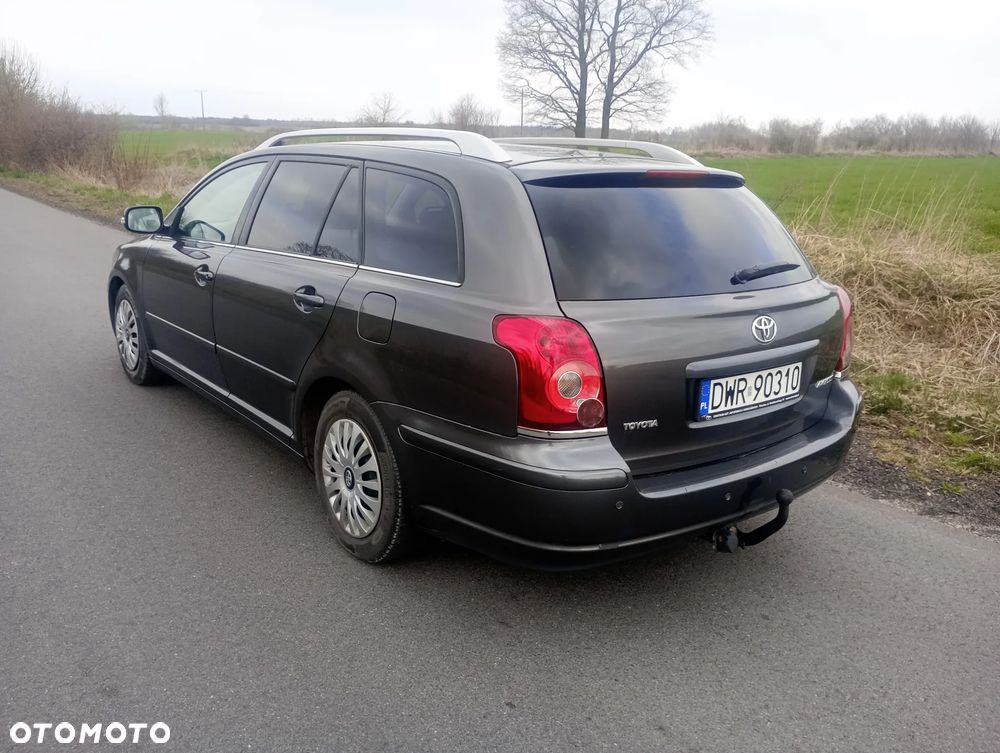 Toyota Avensis 1.8 VVT-i Combi - 3
