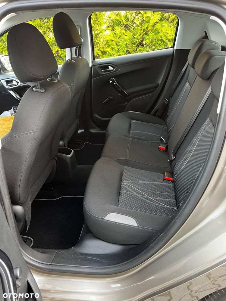Peugeot 208 95 VTI Allure - 7