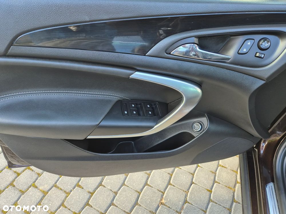 Opel Insignia 2.0 CDTI Exclusive S&S - 32