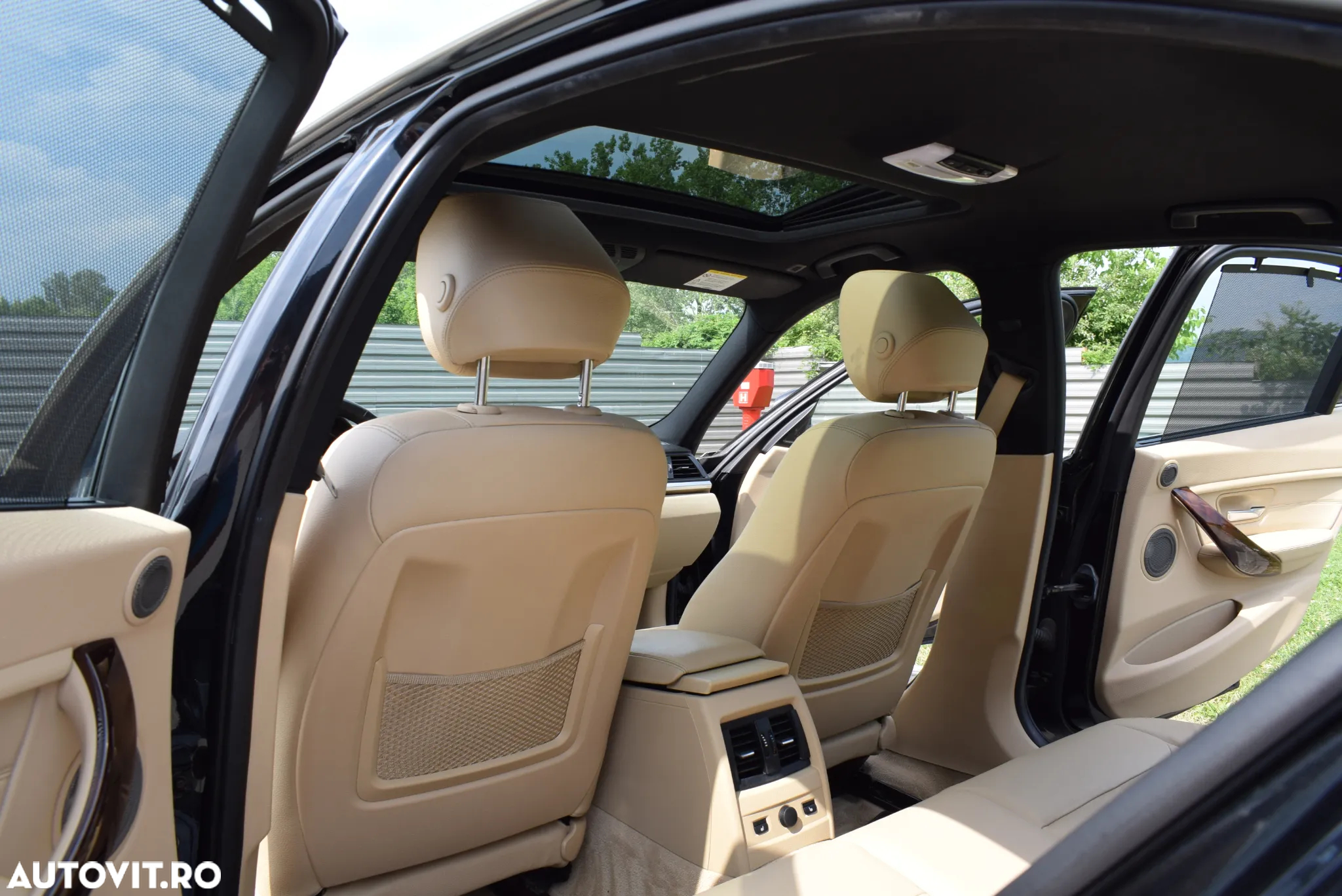 BMW Seria 3 320d Aut. Luxury Line - 8