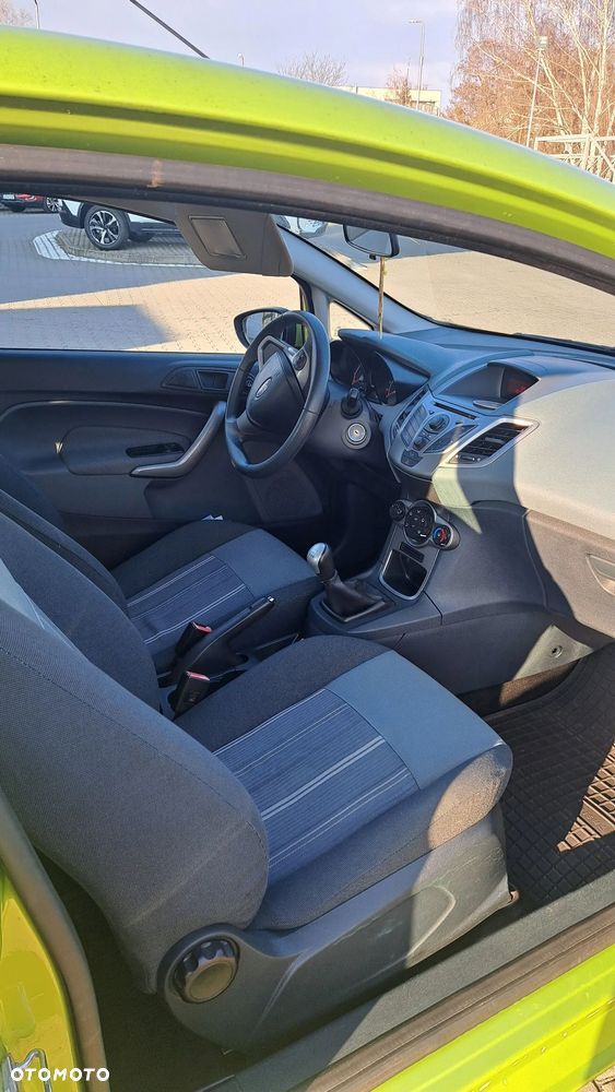 Ford Fiesta 1.25 Ambiente - 5