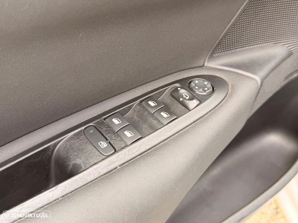 Citroën C4 BlueHDi 120 Stop&Start Selection - 16