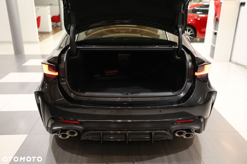 Lexus RC F Carbon - 13
