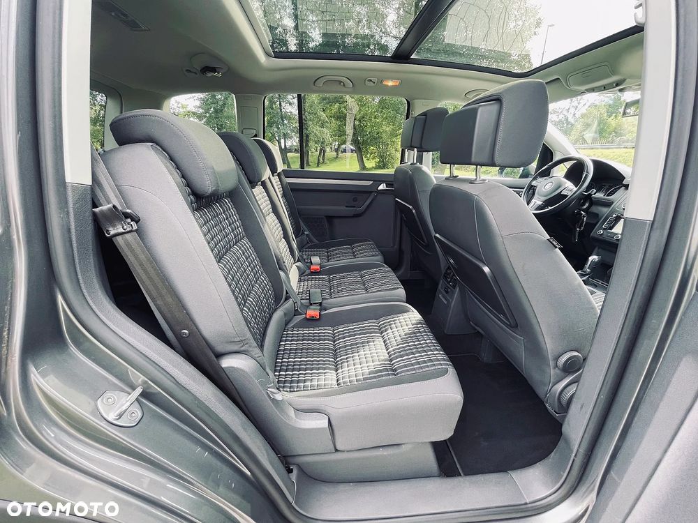 Volkswagen Touran 1.4 TSI DSG Cross - 21