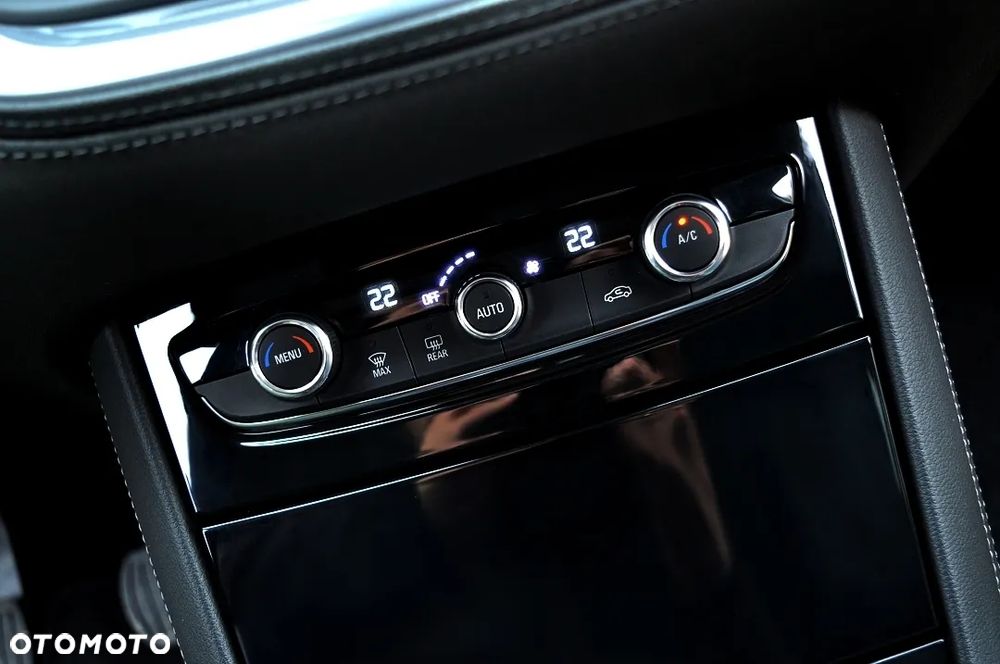 Opel Grandland X 1.2 T Innovation S&S - 28