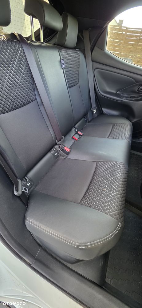 Toyota Yaris - 11
