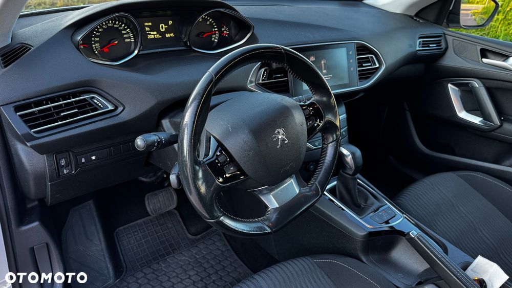 Peugeot 308 - 10