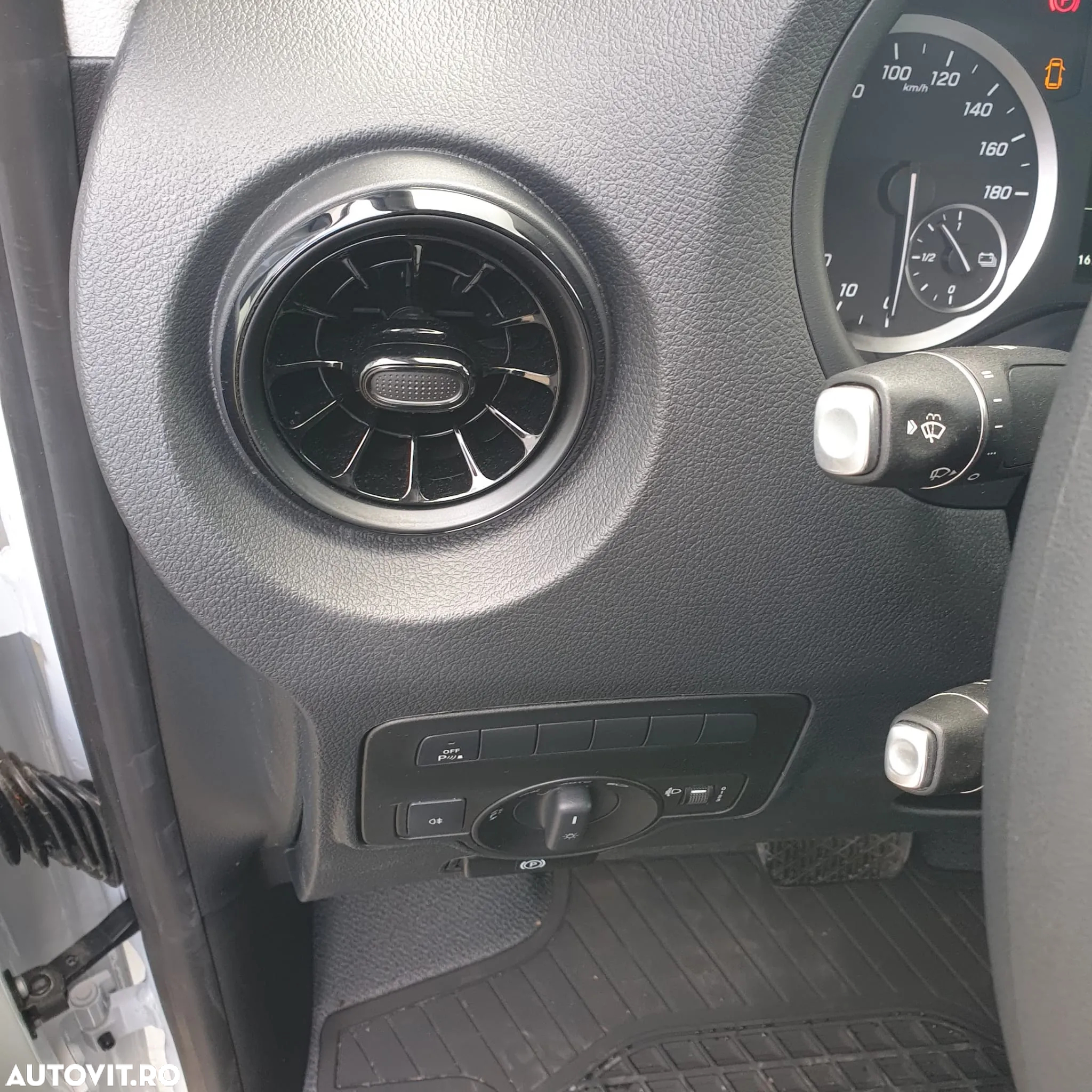 Mercedes-Benz 112 eVito Full Electric - 25