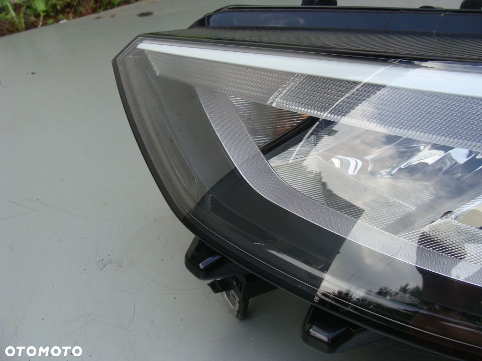 VW ID.3 ID3 LAMPA PRZEDNIA LEWA 10B941005A - 2