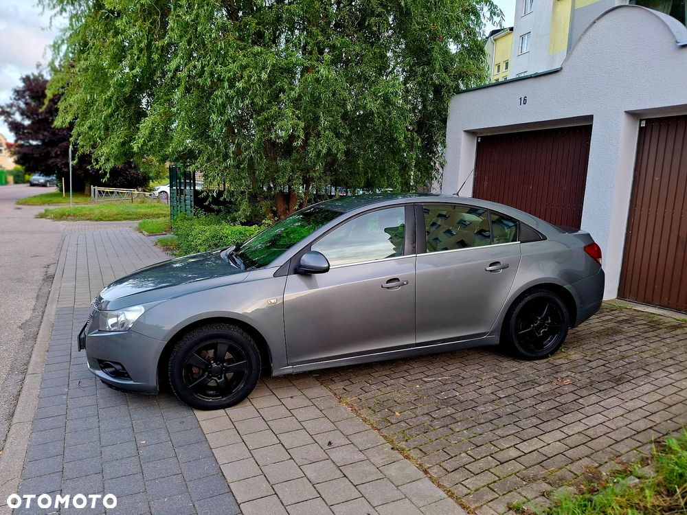 Chevrolet Cruze 1.8 LT - 13
