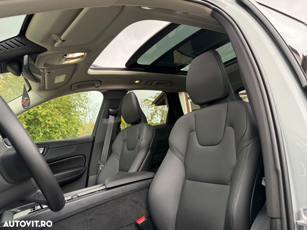 Volvo XC 60 T6 AWD Recharge Plus Dark - 21