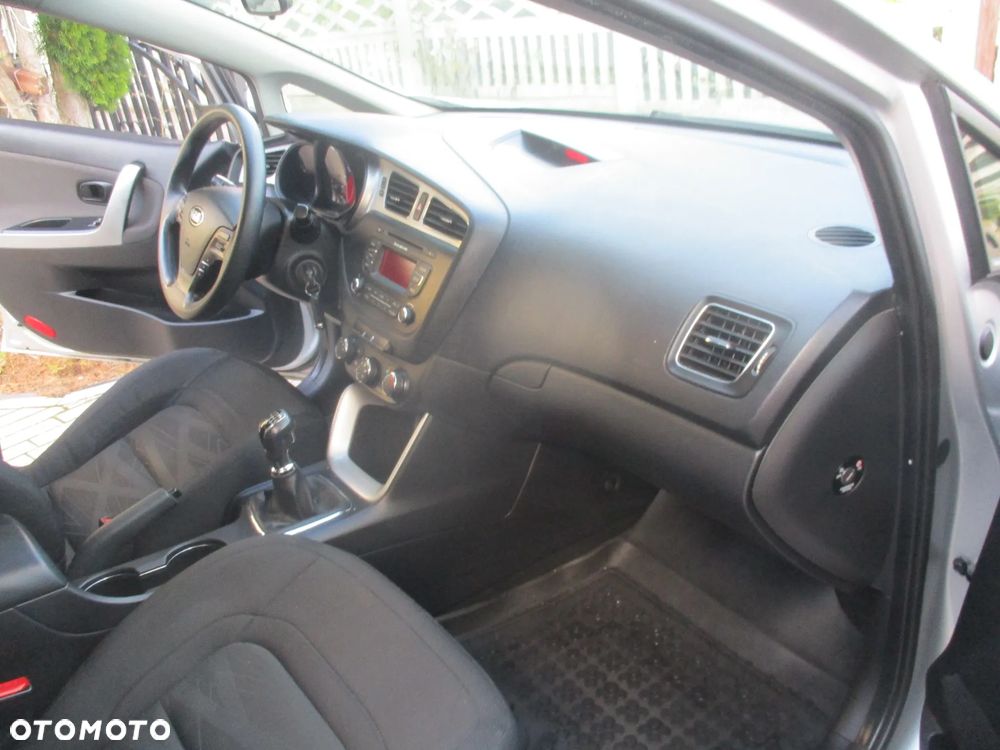 Kia Ceed 1.6 CRDi L - 19