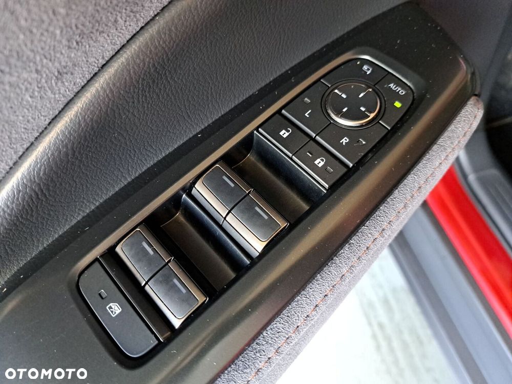 Lexus LBX 1.5 Hybrid Cool - 36