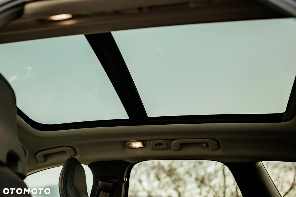 Volvo XC 60 B5 B AWD Plus Black Edition - 39