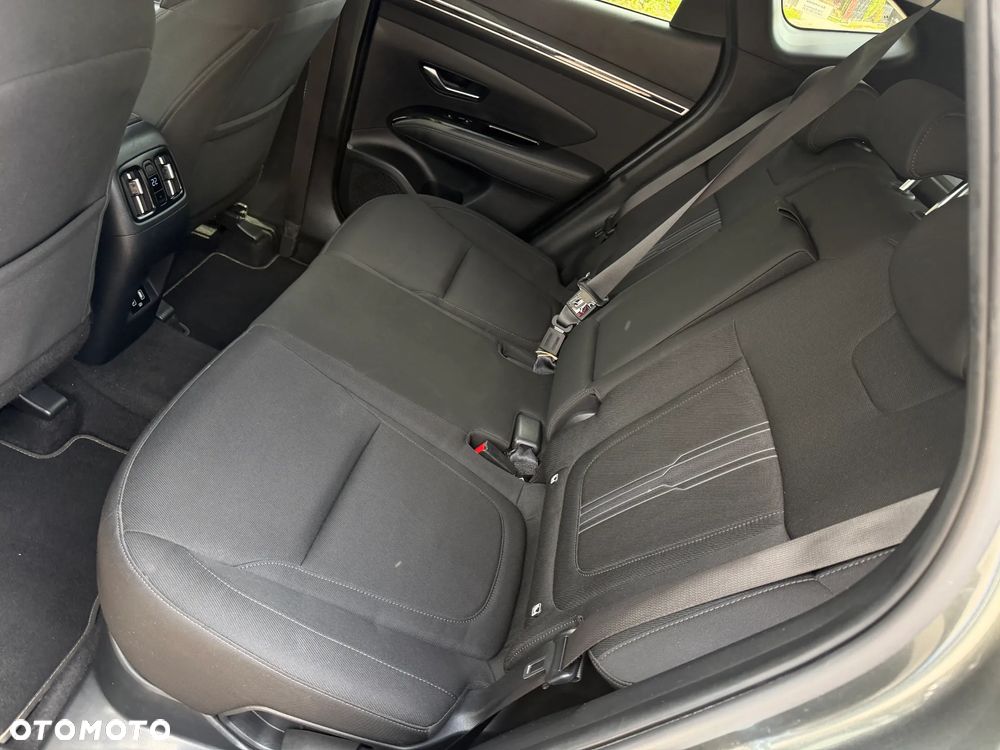 Hyundai Tucson 1.6 T-GDi HEV Executive 4WD - 32