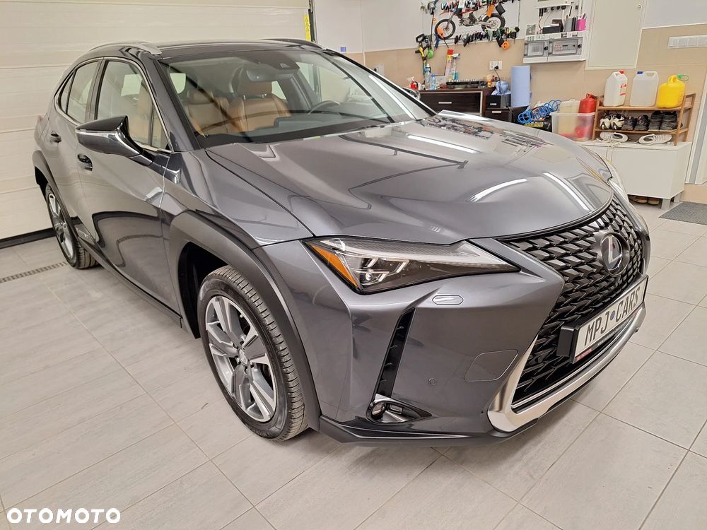 Lexus UX 300e Executive Line - 17