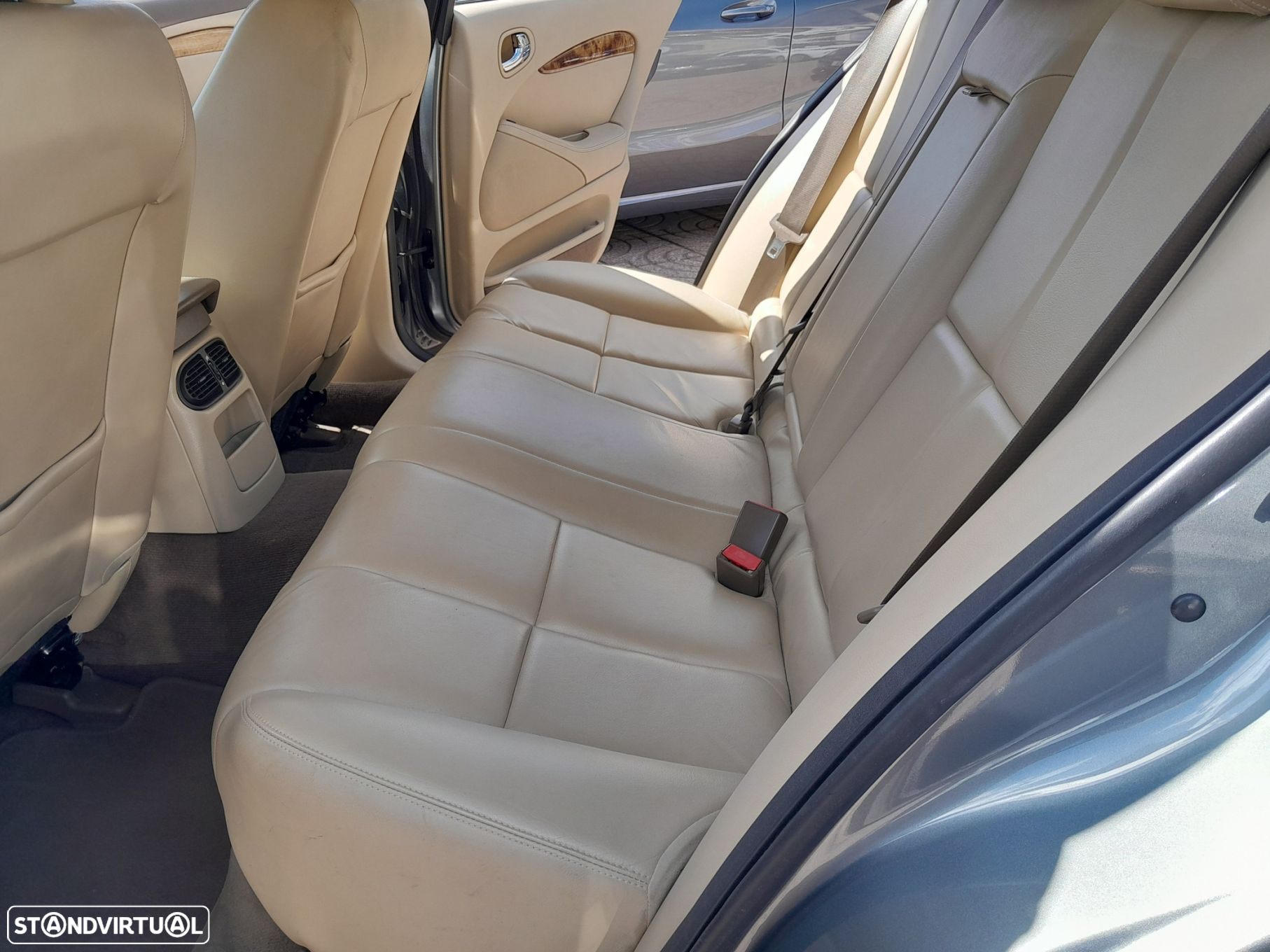 Jaguar S-Type 2.7 D V6 Executive Auto. - 12