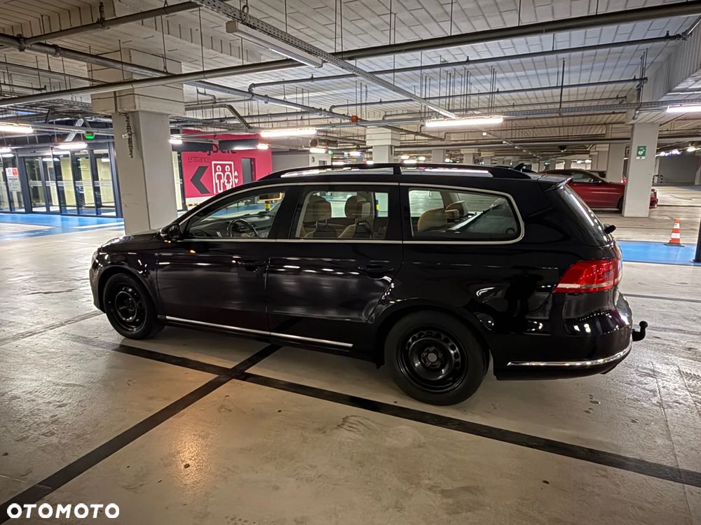 Volkswagen Passat Variant 2.0 TDI DSG BlueMotion Technology Highline - 4