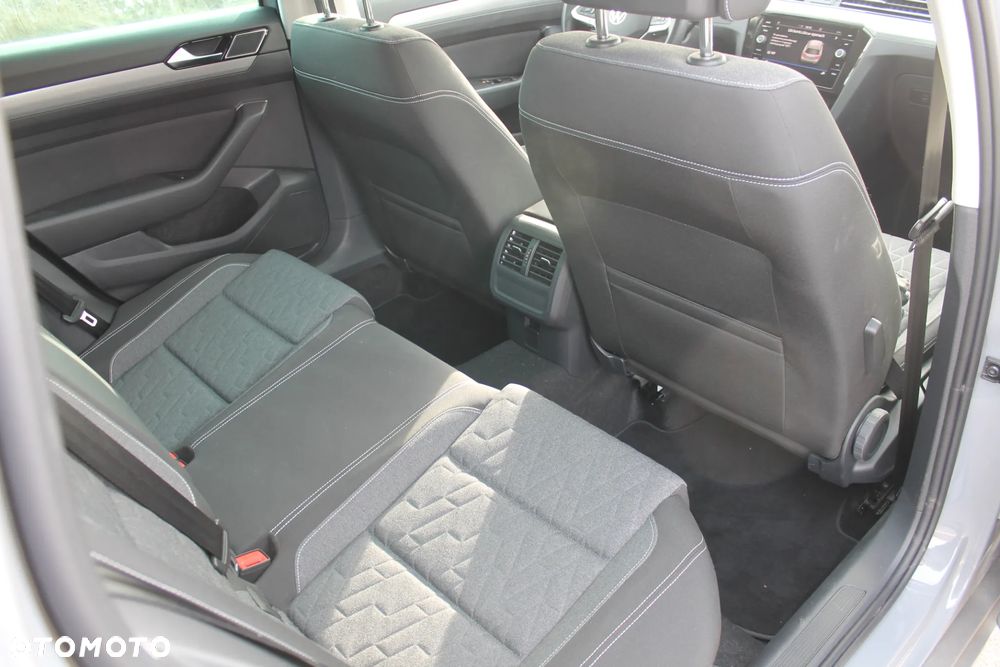 Volkswagen Passat 1.5 TSI EVO Business DSG - 29