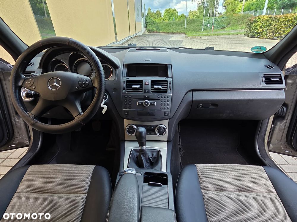 Mercedes-Benz Klasa C 200 (BlueEFFICIENCY) Avantgarde - 21