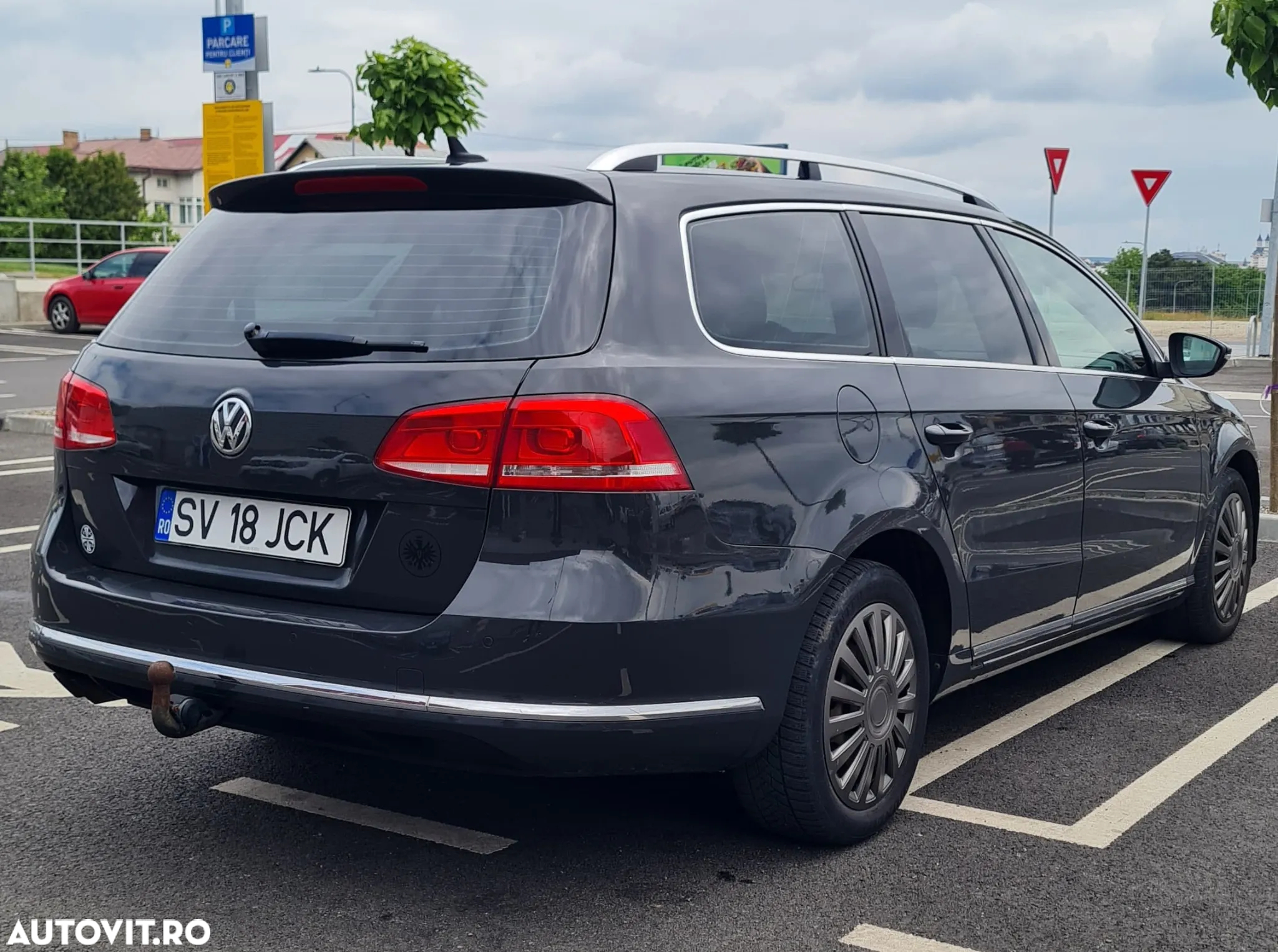 Volkswagen Passat Variant 2.0 TDI 4Motion DSG BlueMotion Tech Comfortline - 17