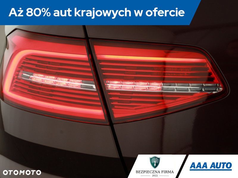 Volkswagen Passat - 22
