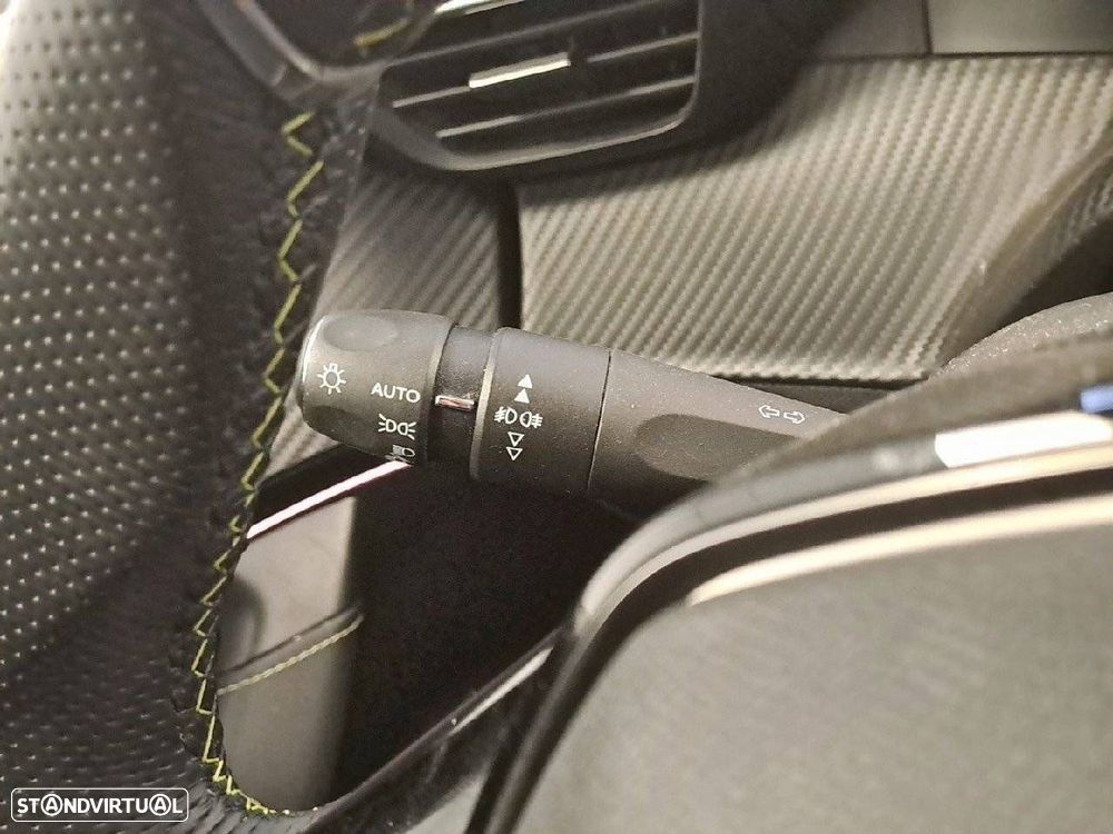 Peugeot 2008 1.5 BlueHDi GT - 14