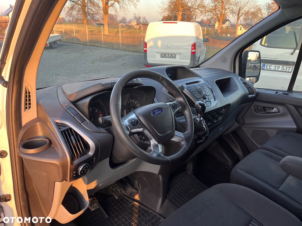 Ford Transit Custom - 19