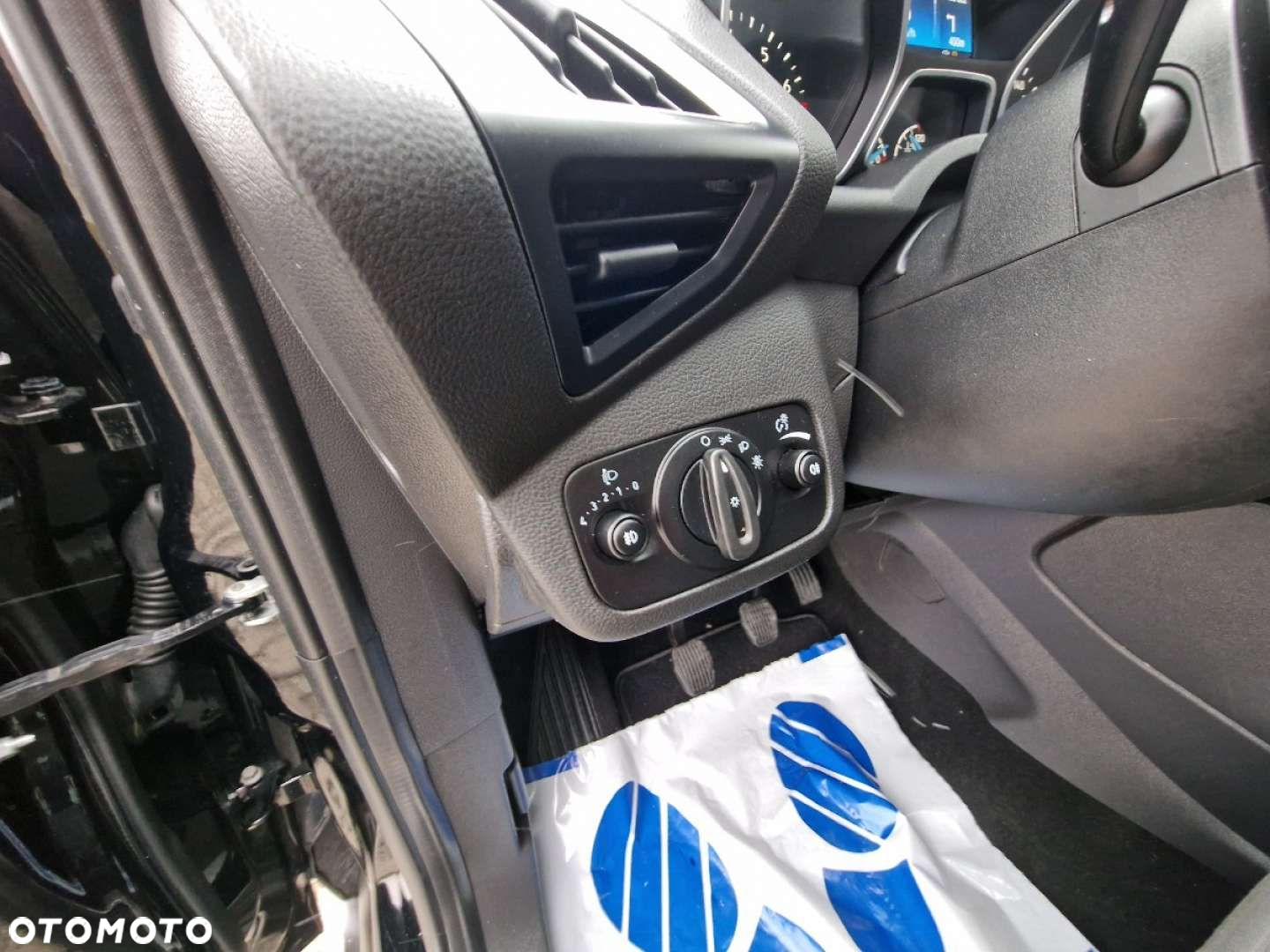 Ford C-MAX - 12