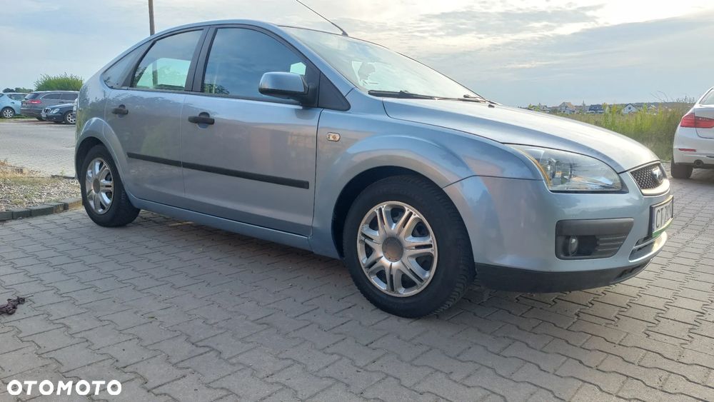 Ford Focus 1.6 Ambiente - 3
