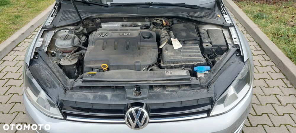 Volkswagen Golf 1.6 TDI BMT Comfortline - 11