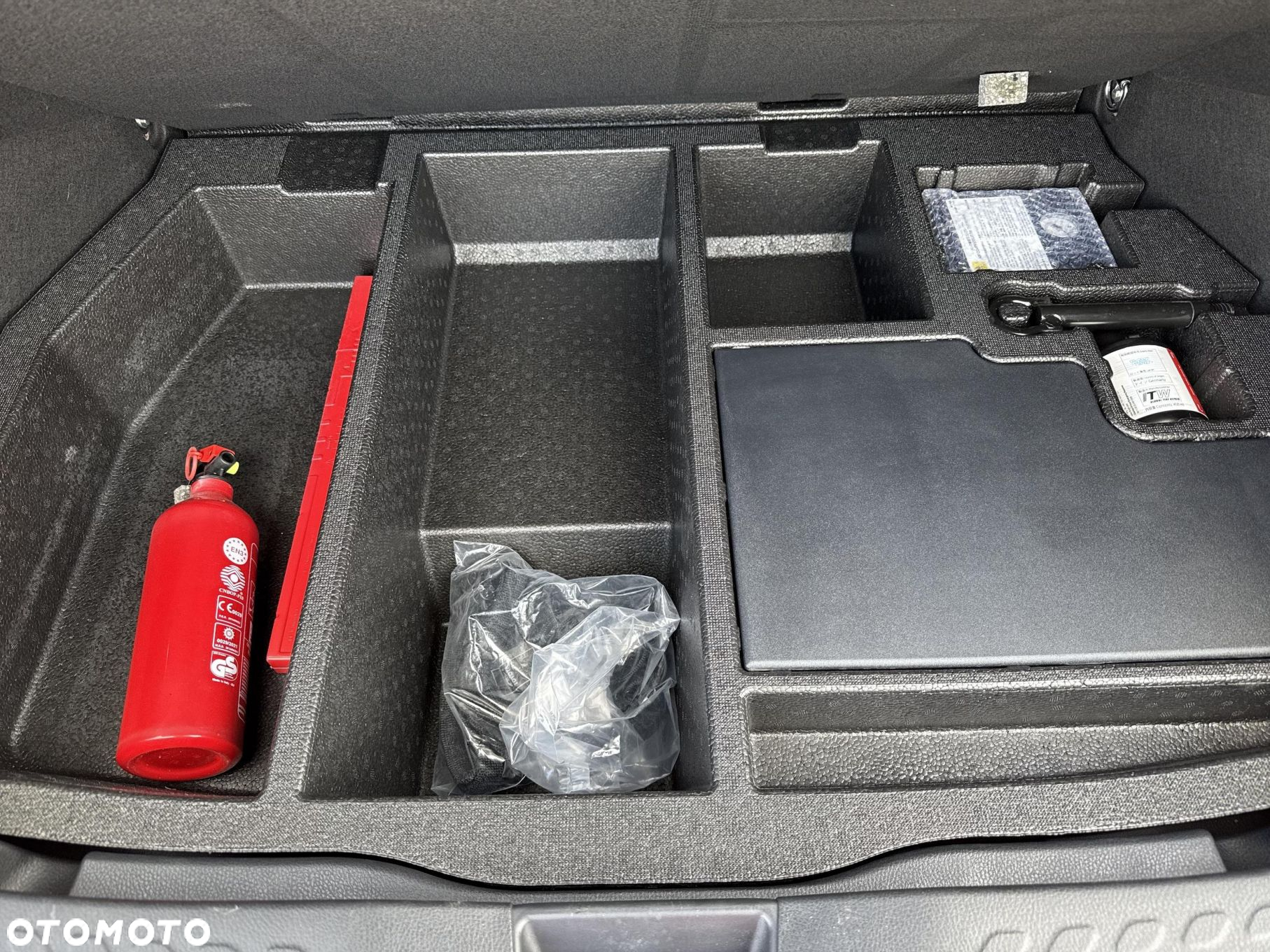 Toyota C-HR 2.0 Hybrid GR Sport - 27
