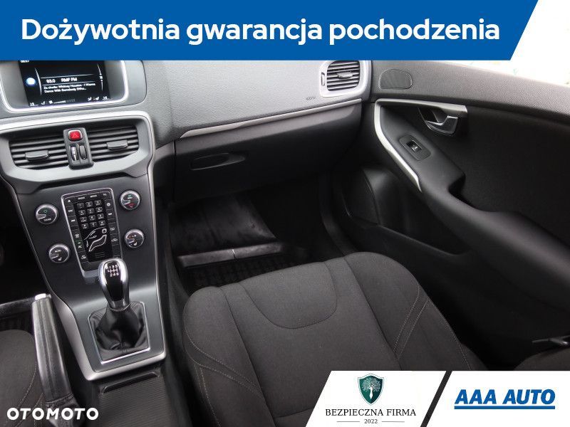 Volvo V40 - 10