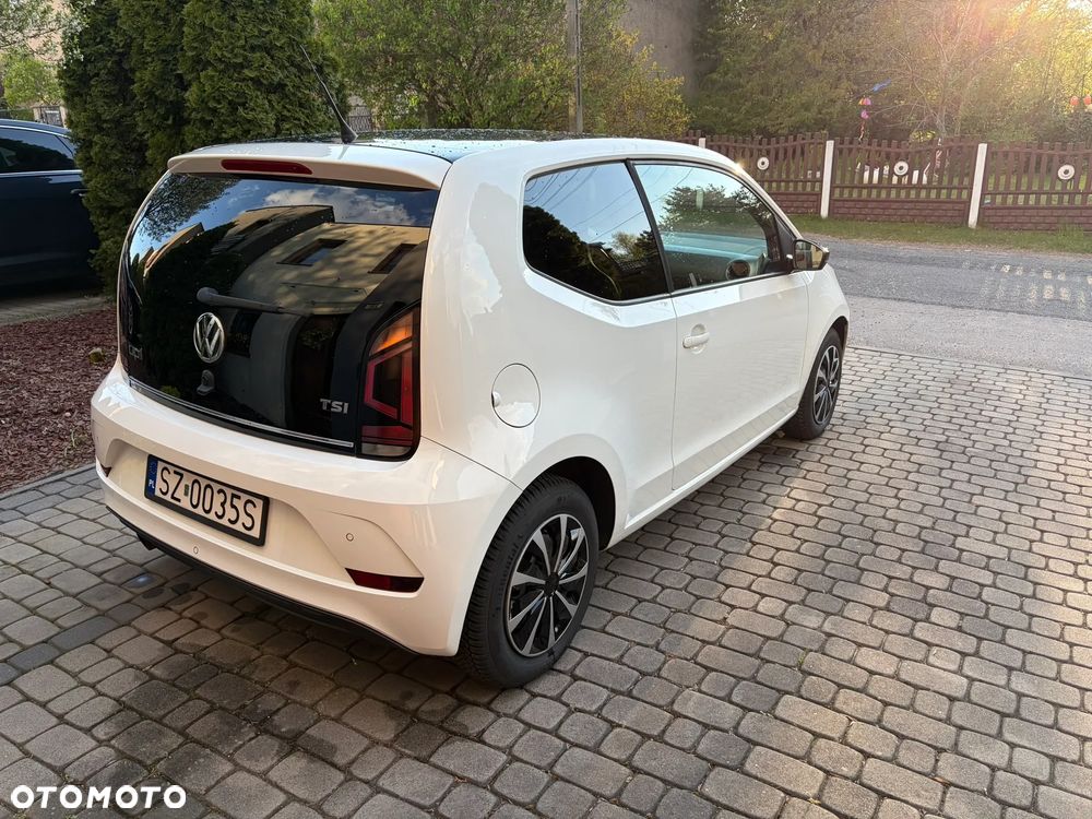 Volkswagen up! TSI beats - 5