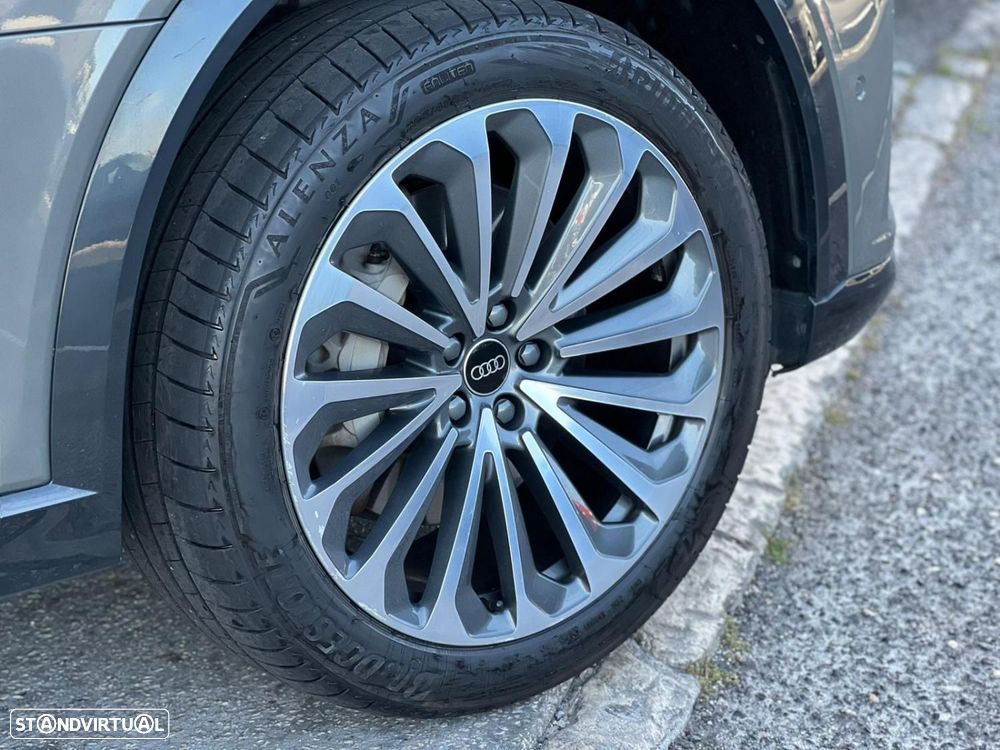 Audi Q8 e-Tron Sportback 55 quattro Advanced - 4