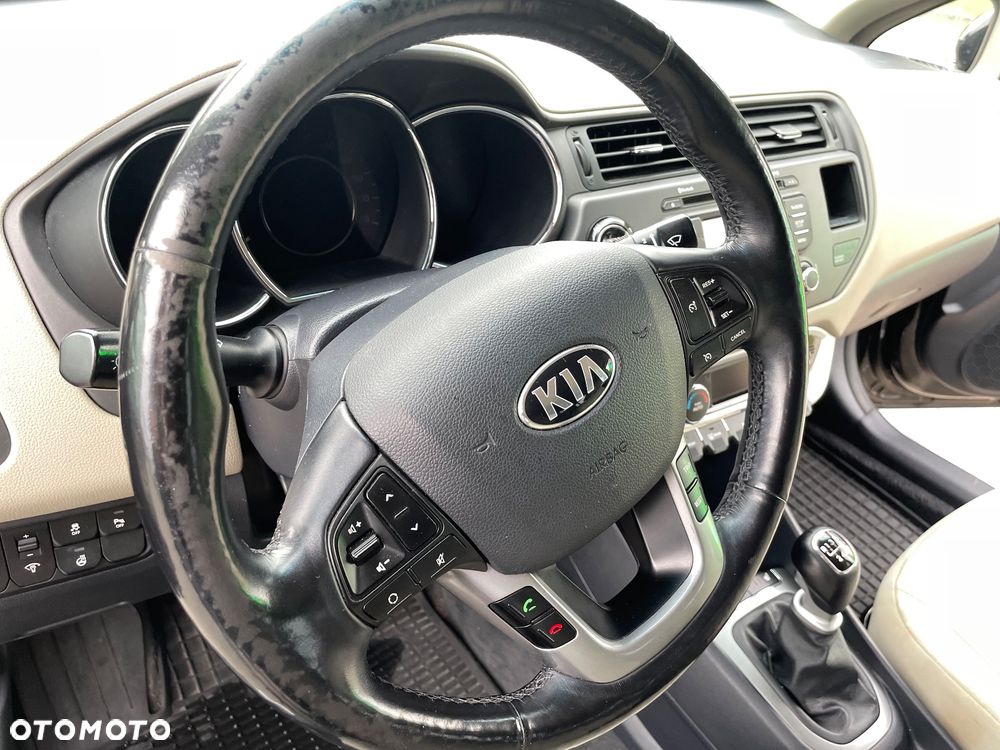 Kia Rio 1.4 XL - 10